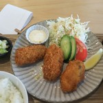 和風カフェ しゅしゅ - カキフライ定食 980円♪