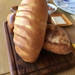 ビブレ - 焼きたてパン３種