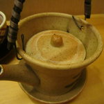 赤坂 詠月 - ダシの入った土瓶