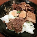 台南担仔麺 - 魯肉飯