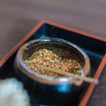 ひびき庵 - 七味蕃椒（なゝいろたうがらし）