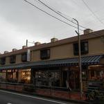 水沼さざえ店 - 貝焼のお店が8店ほど軒を連ねている