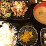 恵美須商店 - 豚生姜焼き定食
