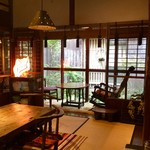 踵屋敷 - 店内