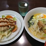 Honkaku Chuuka Ryouri Seika - 豚骨ラーメン+棒棒鶏サラダ：600円+590円