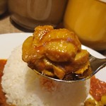 チキンはモモ肉使用