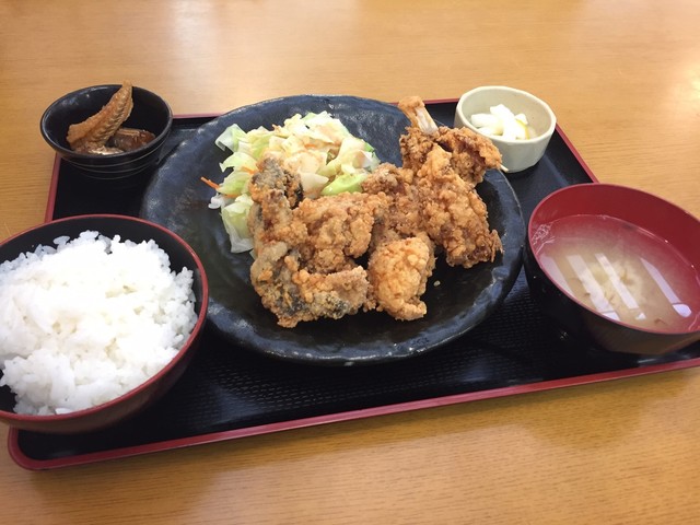 あんこうの唐揚げは骨だらけ By はらださの 市場食堂 鳥取大学前 和食 その他 食べログ あんこうの唐揚げは骨だらけ By はらださの 市場食堂 鳥取大学前 和食 その他 食べログ