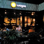 Wagas  - ランチタイムはテラスも満席