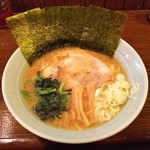 Noukou Tonkotsu Ramen Okuya - ラーメン650円麺硬め。海苔増し50円。
