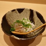 鮨 紺乃 - 生と釜揚げのしらす丼