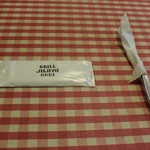 グリル十字屋 - 店内の雰囲気