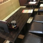 蘭 - (内観)テーブル席