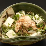 ゴロゴロ豆腐サラダ