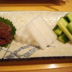 Inageya - きゅうりと大根with大将特製のにんにく味噌です