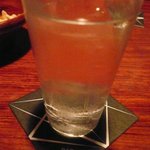 バー・バーンズ - お水(コップが全て均等の厚さ　驚き)