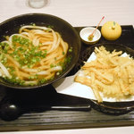 博多めん処 峰松本家 - 「ごぼう天うどん」630円