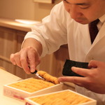 富小路 やま岸 - 松浦雲丹の海苔巻き