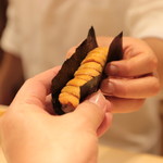 富小路 やま岸 - 松浦雲丹の海苔巻き