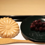 富小路 やま岸 - 最中