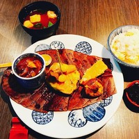 和 is 魯菴 - 