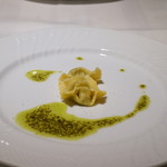 ジュエーメ - マンガリッツァ豚の煮込みとセロリの詰め物