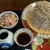 ふみきりそば - 料理写真:大山盛そば＆今日のご飯(今日はお赤飯)