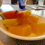 ビュッフェレストラン スリユン - 朝食バイキングのフレッシュフルーツ 2016/09/19