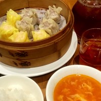 個室中華 頤和園 溜池山王店 - 