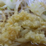 ラーメン二郎 - 『再訪多数』ニンニクマシマシ(*^^)v