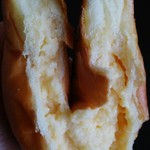 亀井堂 - クリームパン断面
