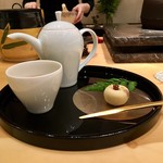 Hakuza Nihombashi - 加賀棒茶とお菓子一品 2016/09/23