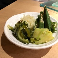 和牛焼肉じろうや 介 wagyu&sake 名古屋駅前本店 - 季節のナムル盛り合わせ