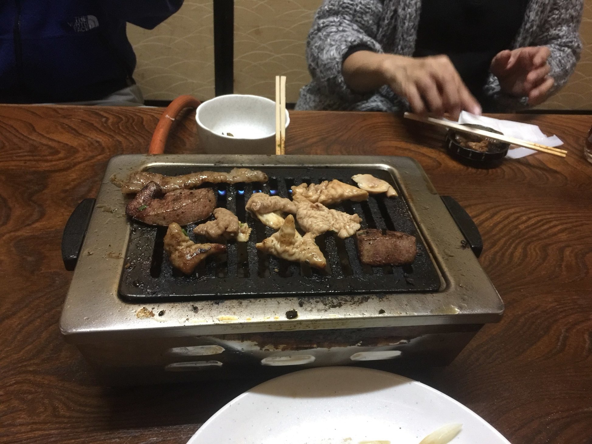 ホルモン焼き ちどり name=