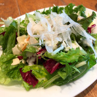 Bar Espanol LA BODEGA 大阪店 - 自家製サルシッチャのロースト 秋茄子のグラタン添え（サラダ）