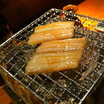 魚 しんのすけ - 穴子の炙り焼き　タレを何度でもつけて焼きましょう！