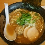 濃厚鶏ソバ 麺 ザ クロ - 