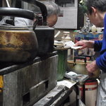 庚申酒場 - お勘定してますね