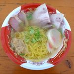 めんきち - 北海道函館の黄金塩らぁめん(イベリコ豚チャーシュー・鴨チャーシュートッピング)