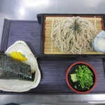 平八郎荞麦面和天妇罗饭团套餐