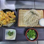 平八郎荞麦面和炸什锦盖饭套餐