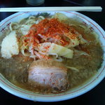 ラーメン二郎 鶴見店 - 4/29 小豚・麺固め・油少なめ・野菜・にんにんく・とうがらし