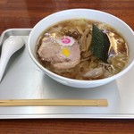 稲城 大勝軒 五一 - ワンタン中華麺小盛900円