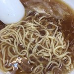 稲城 大勝軒 五一 - 最後のスープがヒタヒタの麺 (￣+ー￣)