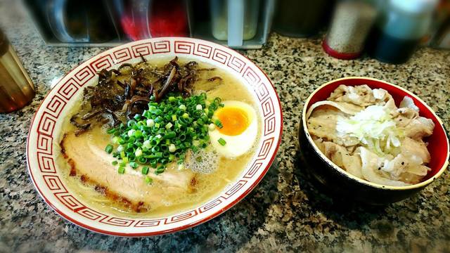 豚骨ラーメン だるま大使 ２号店>