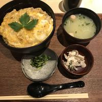 焼き鳥 平良 - 秀逸親子丼1800円！
