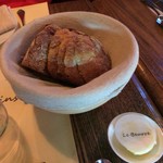 Bistro 321 Le Bec - パンアップ