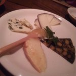 ワイン・チーズ＆天然木 Unico - チーズの盛り合わせ