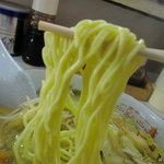 Ramen marujuu - 中太麺はヤワめ