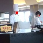 スカイダイニング256 スターゲイト - てんぷら　　揚げたて　　えびの鮮度よし。　うまいです