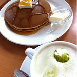 珈琲館 - 料理写真:抹茶カフェオレと発酵バター手焼きホットケーキ